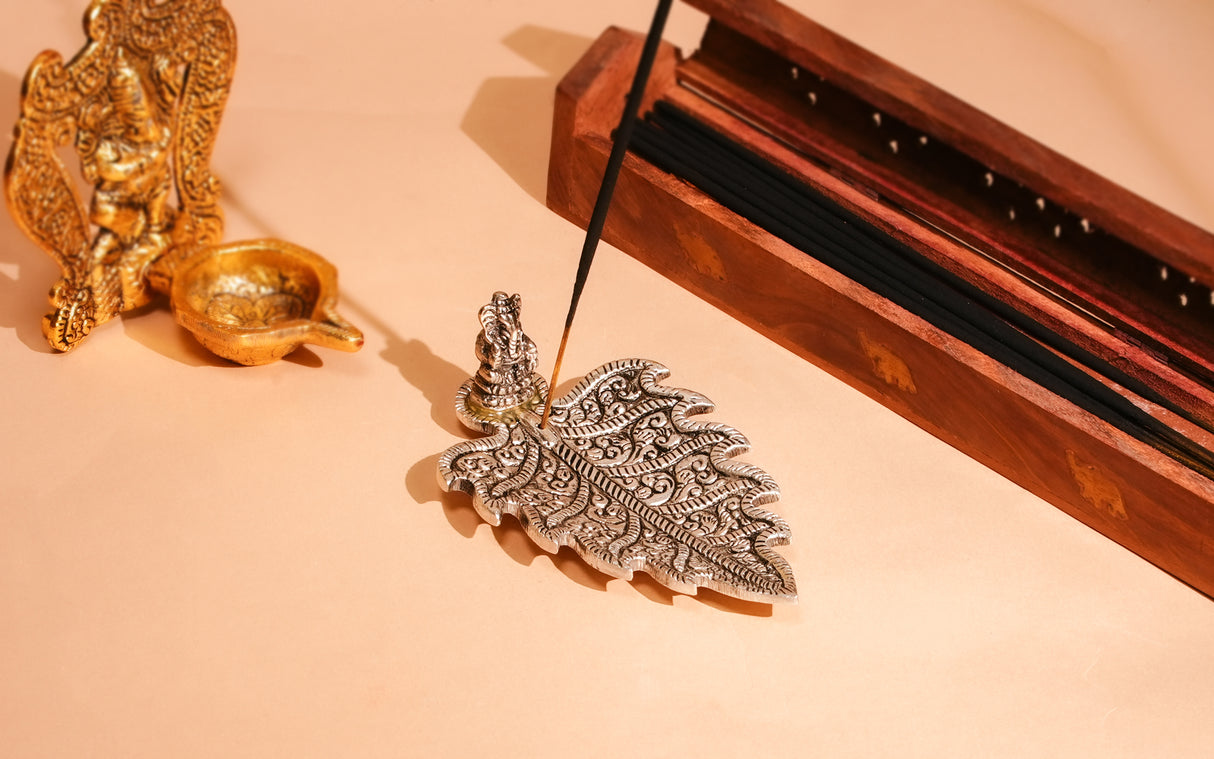 Ganesh Patra Silver Holder