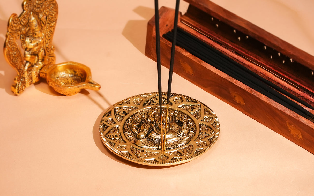 Ganapati Round Aura Stand